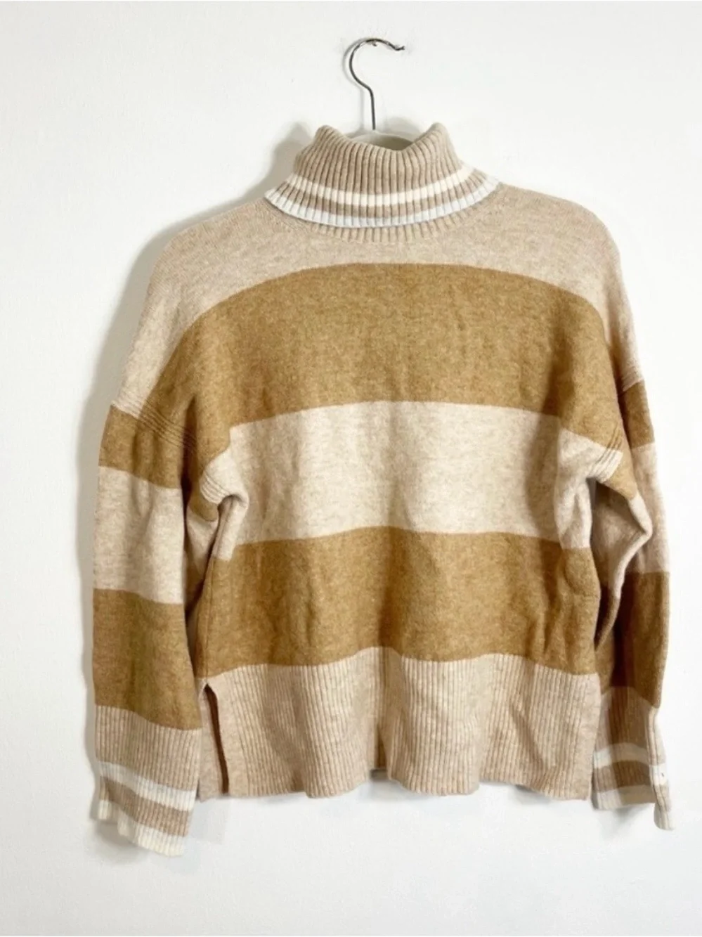 NWT. J. Crew Striped Turtleneck Sweater in Supersoft Yarn Small Tan Brown Stripe